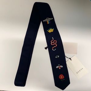NWT Gucci Navy Blue Knit Wool Embroidered Tie $450
